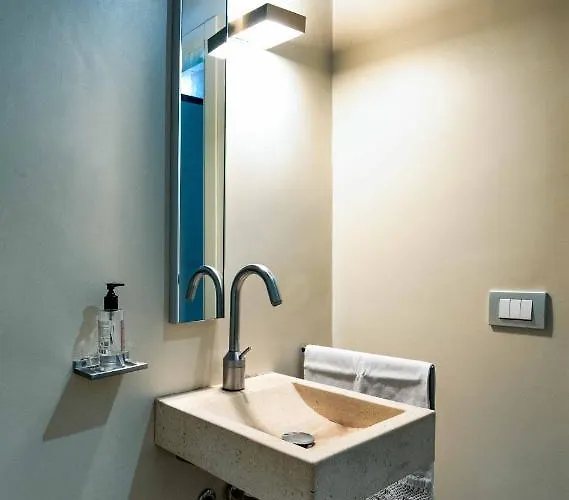 펜션 Canonica 43 *